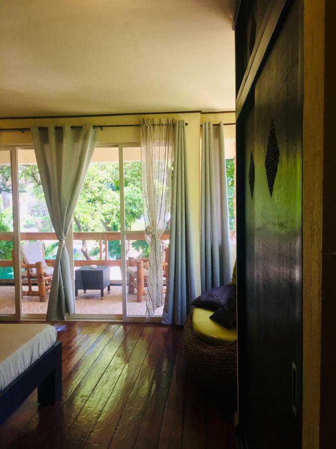Angelina Beach Resort & Italian Restaurant Malapascua Экстерьер фото